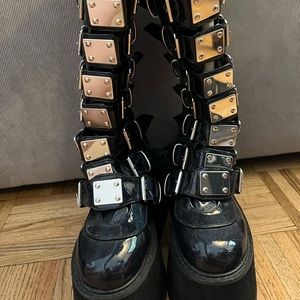Demonia boots size 7